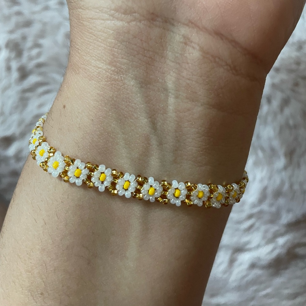 HANDMADE BEADED BRACELET